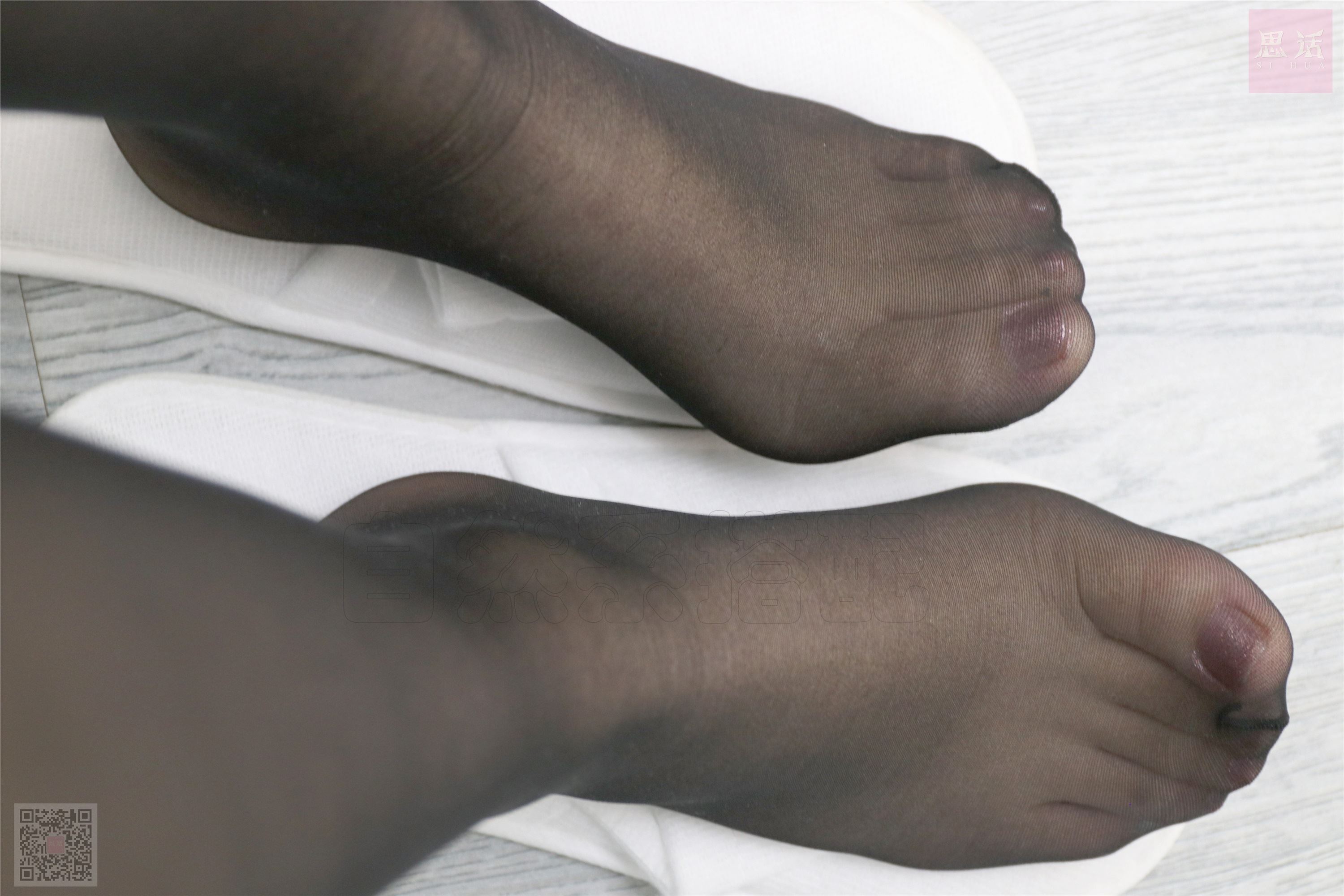 SiHua思话  SH024 可乐 双丸子头邂后上旗袍